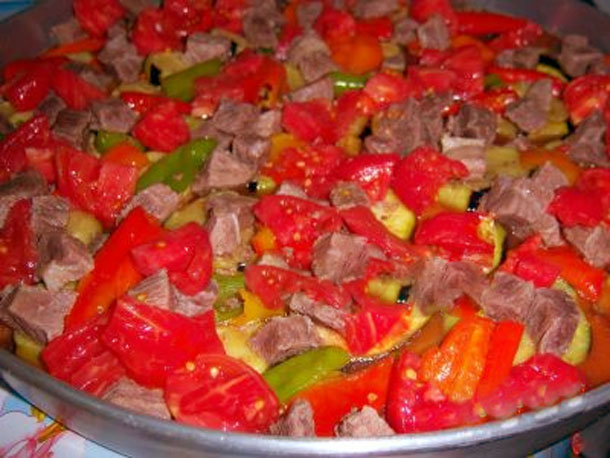 Sebzeli tepsi kebabı
